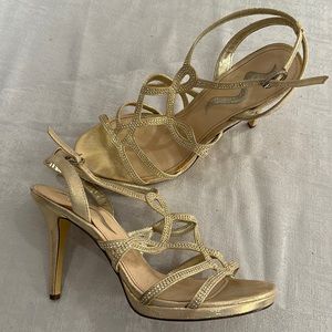 Nina Gold sparkly heels!